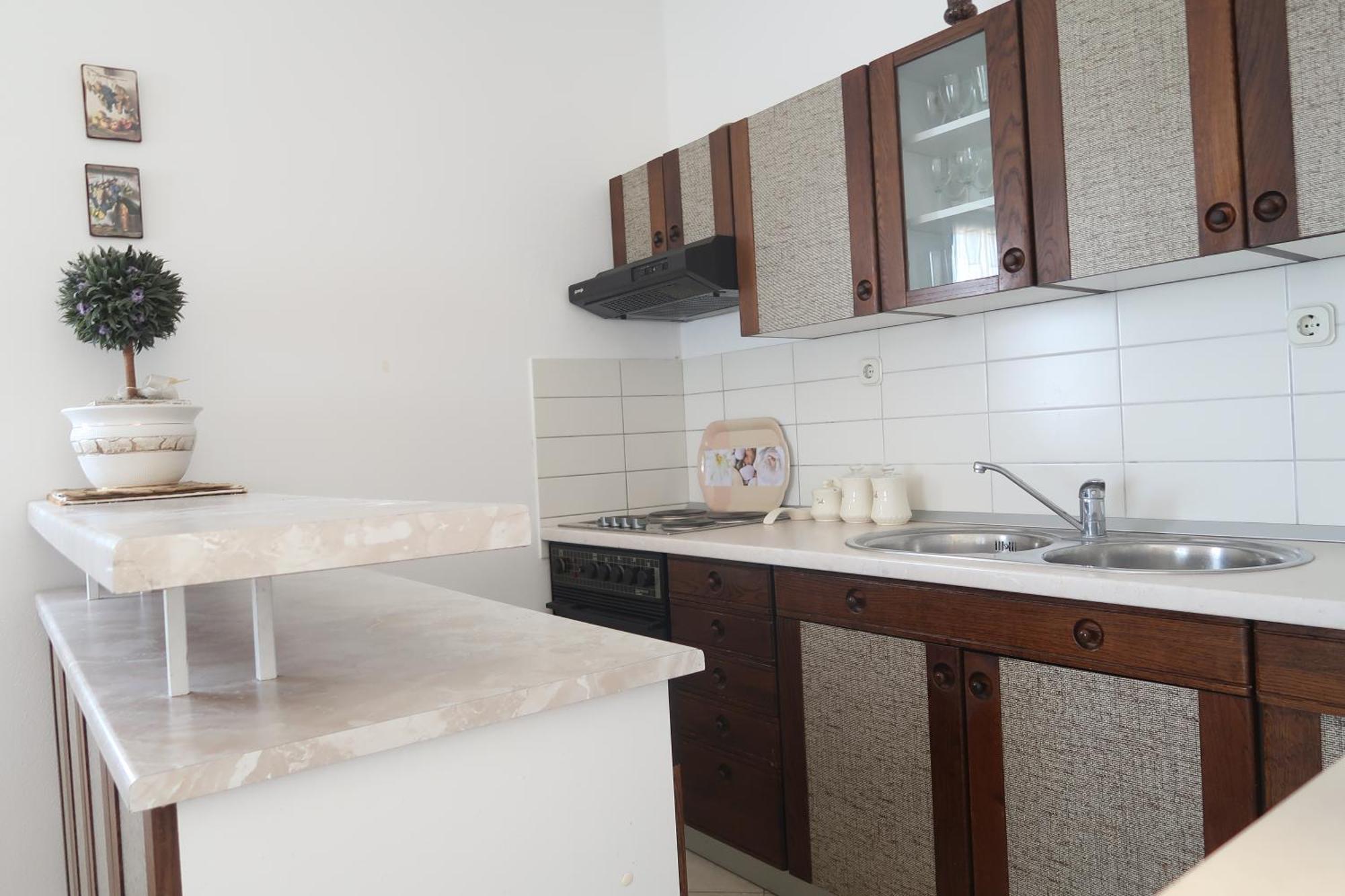 Apartments Maras Примоштен Экстерьер фото